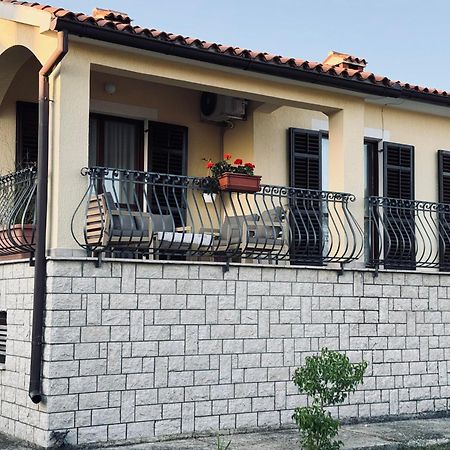 Apartman Ostrea *** 巴莱 外观 照片
